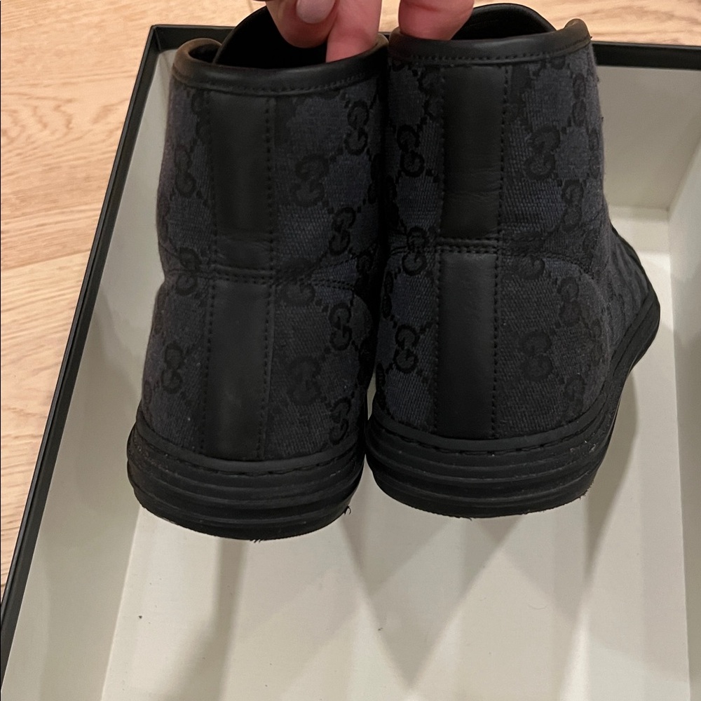Men’s Gucci high top sneakers - Picture 4 of 9